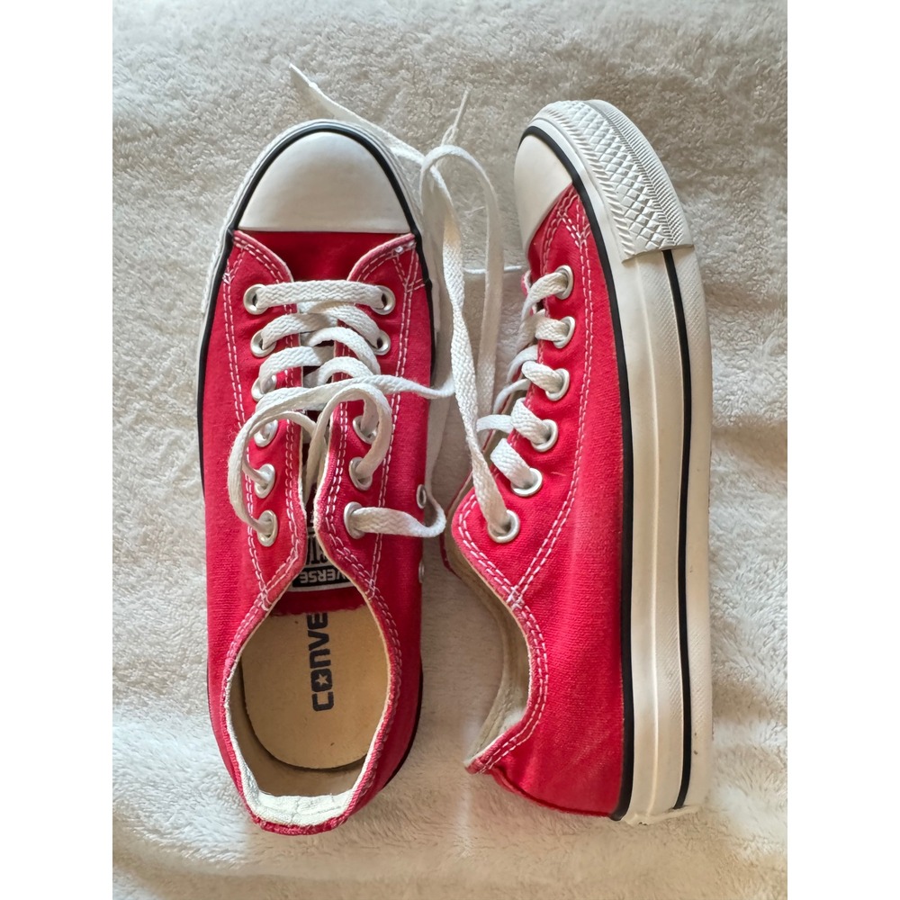 Converse Chuck Taylor All Star Low Top Red Canvas Sneakers M9696 Womens 7 Mens 5